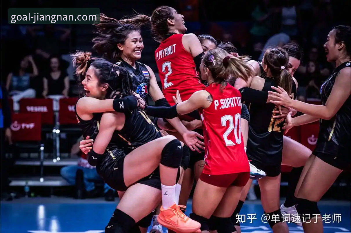 中国女排2-3惜败土耳其，接应双星闪耀成最大亮点